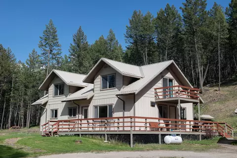877 Koocanusa Estates Dr, Eureka, MT 59917