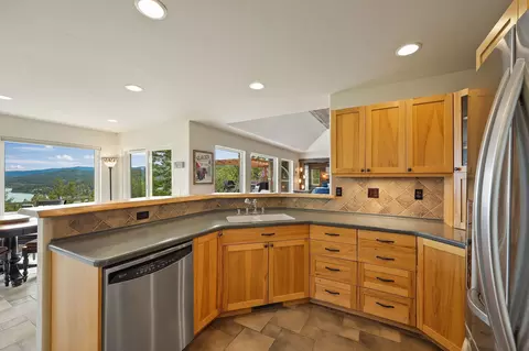 Kitchen - 416 S 420 S Eighty Dr, Somers, MT 59932 photo 3 of 10