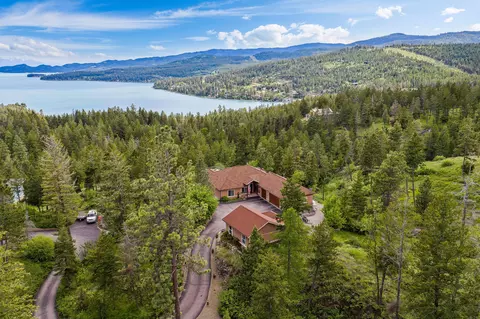 416 S 420 S Eighty Dr, Somers, MT 59932