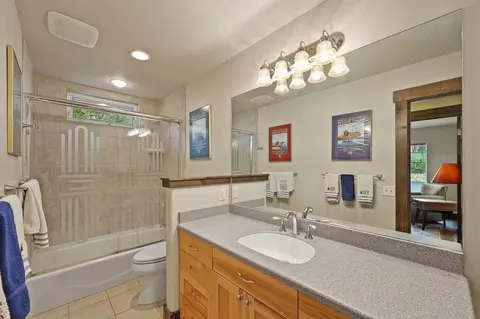 Bath - 416 S 420 S Eighty Dr, Somers, MT 59932 photo 3 of 4