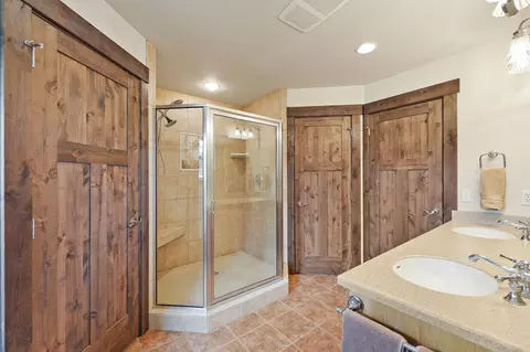 Bath - 416 S 420 S Eighty Dr, Somers, MT 59932 photo 1 of 4