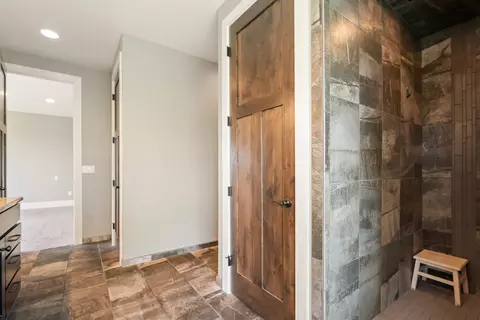Entry Way - 30 Meadowgrass Rd, Clancy, MT 59634 photo 7 of 11