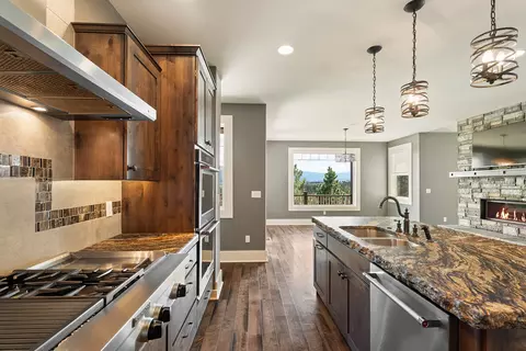 Kitchen - 30 Meadowgrass Rd, Clancy, MT 59634 photo 3 of 7