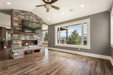 Living - 30 Meadowgrass Rd, Clancy, MT 59634 photo 2 of 9