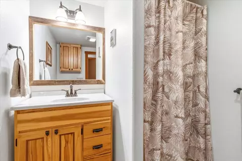 Bath - 130 Glen Hills Dr, Eureka, MT 59917 photo 4 of 4