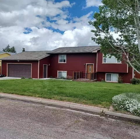 502 20th Ave W, Polson, MT 59860
