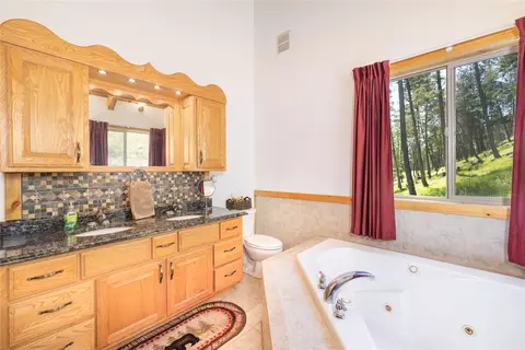 Bath - 247 Deer Path Ln, Rexford, MT 59930 photo 2 of 4