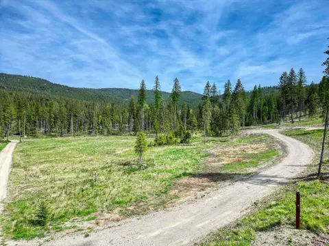 1186 Barbaras Way, Kila, MT 59920