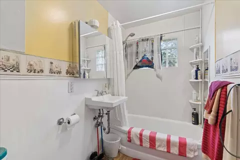 Bath - 224 Loomis St, Simms, MT 59477 photo 1 of 1