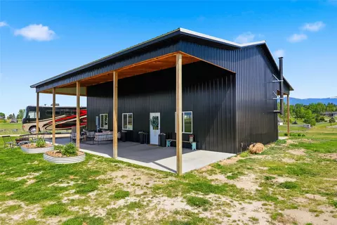 669 Farm Way, Corvallis, MT 59828