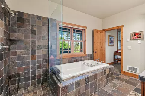 Bath - 599 Pommel Dr, Bigfork, MT 59911 photo 5 of 5