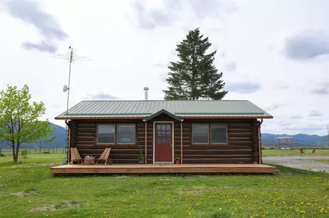 7105 Meadow Dr, Missoula, MT 59808