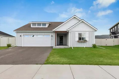 1268 Morning Eagle Dr, Kalispell, MT 59901