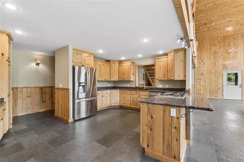 Kitchen - 28321 Cougar Trl, Bigfork, MT 59911 photo 1 of 3