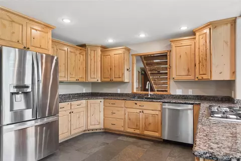 Kitchen - 28321 Cougar Trl, Bigfork, MT 59911 photo 2 of 3