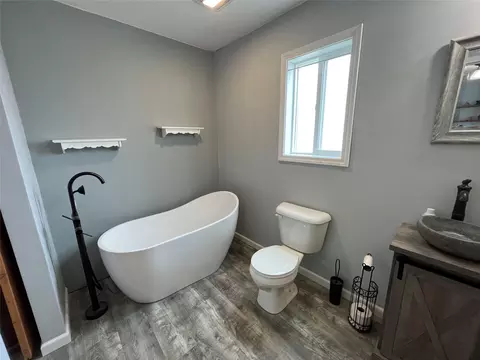 Bath - 104 Hope Dr, Townsend, MT 59644 photo 3 of 3