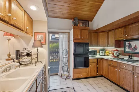 Kitchen - 85 Golf Ter, Bigfork, MT 59911 photo 1 of 4