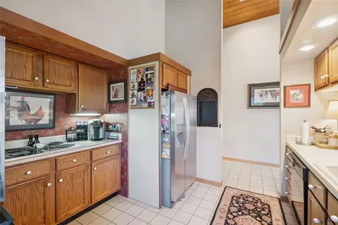 Kitchen - 85 Golf Ter, Bigfork, MT 59911 photo 2 of 4