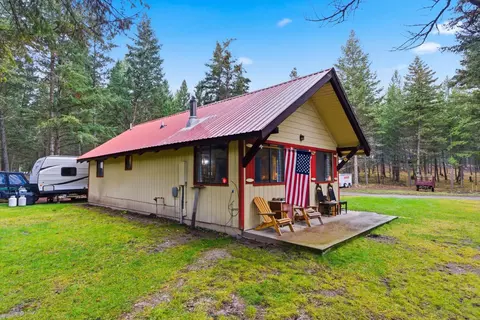 Exterior - 258 Terning Dr E, Eureka, MT 59917 photo 5 of 9