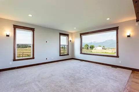 Living - 5655 Longview Dr, Florence, MT 59833 photo 2 of 6