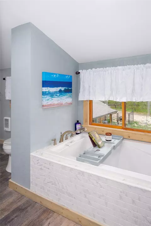 Bath - 465 Luscher Dr, Libby, MT 59923 photo 1 of 7