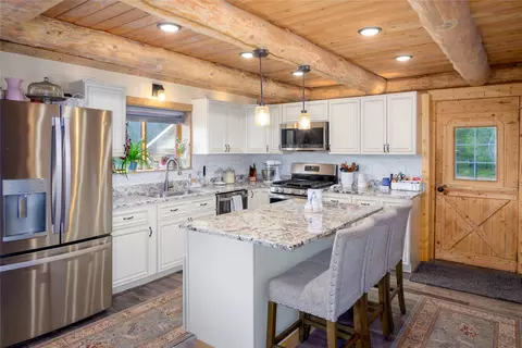 Kitchen - 465 Luscher Dr, Libby, MT 59923 photo 1 of 4