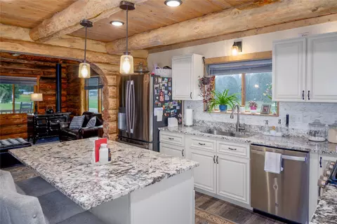 Kitchen - 465 Luscher Dr, Libby, MT 59923 photo 3 of 4