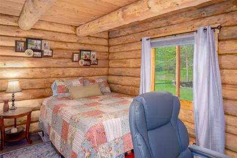 Bedroom - 465 Luscher Dr, Libby, MT 59923 photo 3 of 6