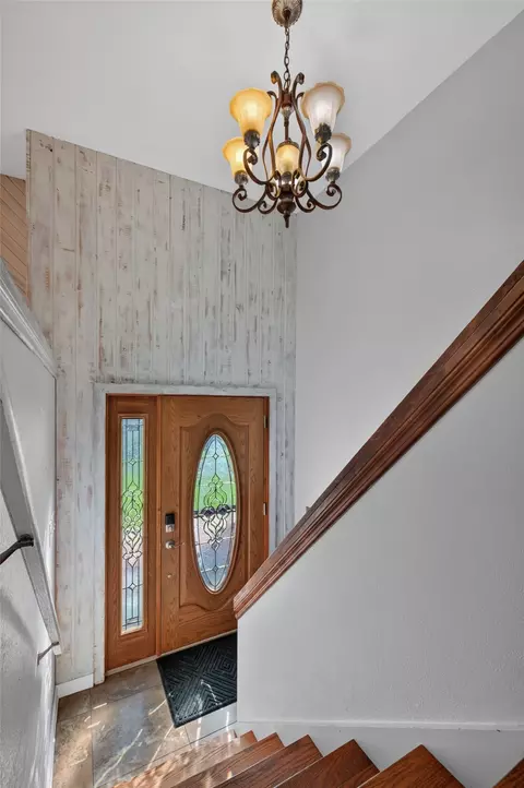 Entry Way - 1 Rock Ridge Dr, Clancy, MT 59634 photo 2 of 2