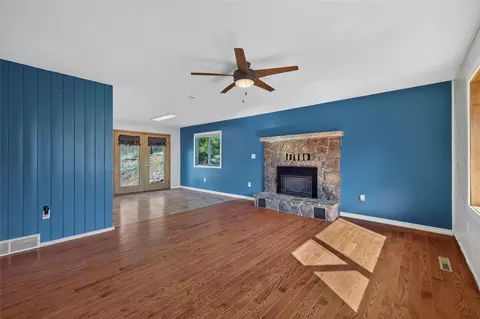 Living - 1 Rock Ridge Dr, Clancy, MT 59634 photo 3 of 8