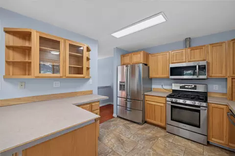 Kitchen - 1 Rock Ridge Dr, Clancy, MT 59634 photo 3 of 4