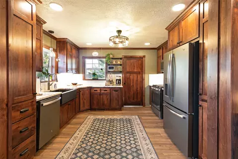 Kitchen - 456 Cooper Ln, Hamilton, MT 59840 photo 1 of 4