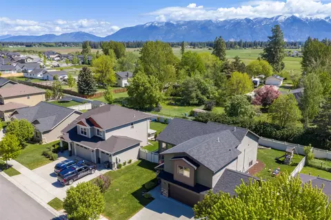 683 Mountain View Dr, Kalispell, MT 59901