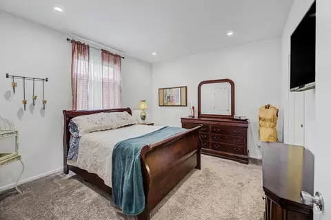 Bedroom - 8 Bessler Rd, Clancy, MT 59634 photo 3 of 3