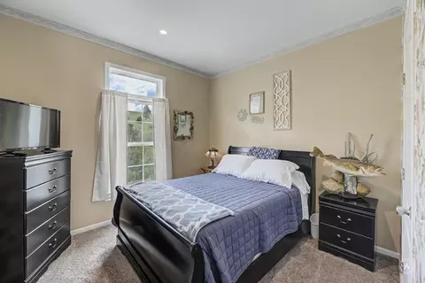 Bedroom - 8 Bessler Rd, Clancy, MT 59634 photo 1 of 3