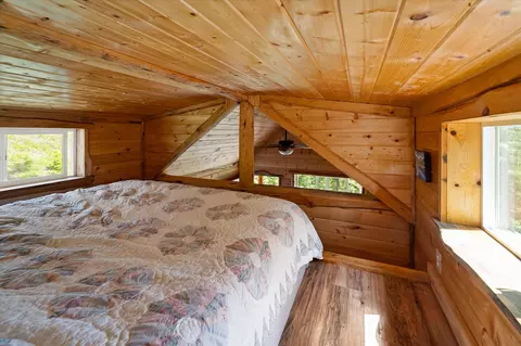 Bedroom - 35 Otter Ln, Noxon, MT 59853 photo 2 of 3