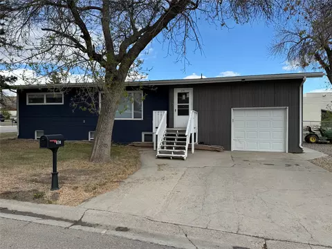 670 Benton Ave, Shelby, MT 59474