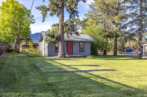 114 W 2nd St, Whitefish, MT 59937