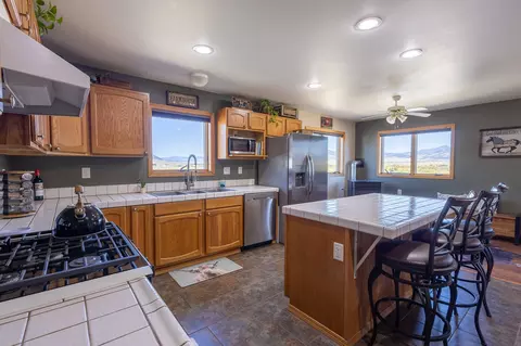 Kitchen - 2733 Mt Highway 69, Boulder, MT 59632 photo 4 of 6