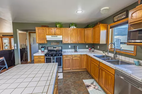 Kitchen - 2733 Mt Highway 69, Boulder, MT 59632 photo 3 of 6