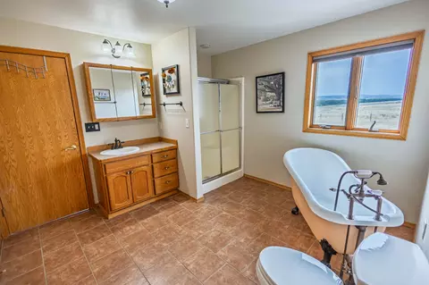 Bath - 2733 Mt Highway 69, Boulder, MT 59632 photo 1 of 5