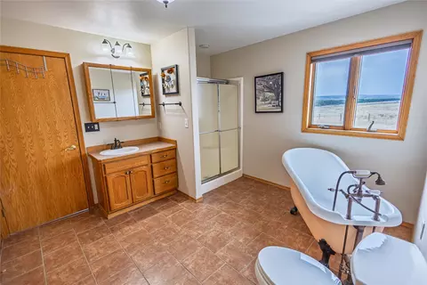 Bath - 2733 Mt Highway 69, Boulder, MT 59632 photo 2 of 4