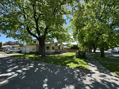 Exterior - 905 6th Ave E, Kalispell, MT 59901 photo 9 of 10