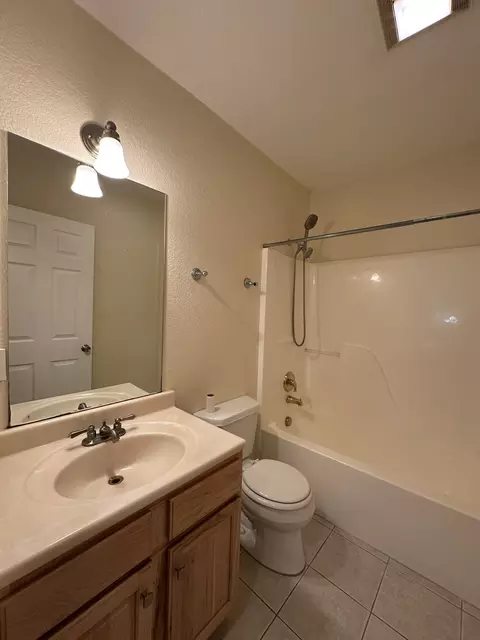 Bath - 905 6th Ave E, Kalispell, MT 59901 photo 3 of 8