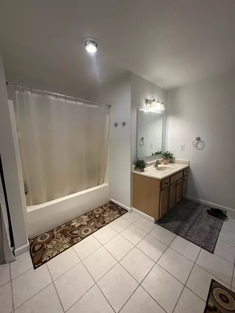 Bath - 905 6th Ave E, Kalispell, MT 59901 photo 6 of 8