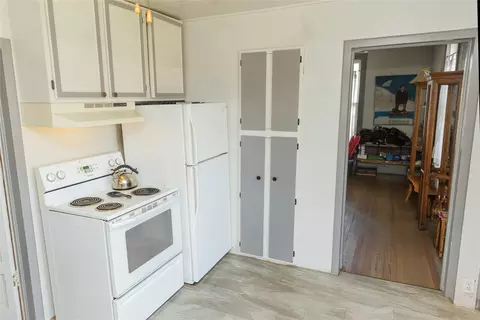 Kitchen - 203 Balsam St, Libby, MT 59923 photo 2 of 3