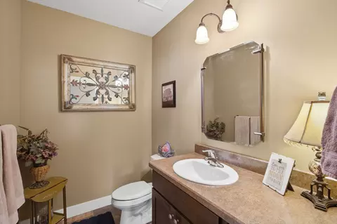 Bath - 150 Jet Ln, Hamilton, MT 59840 photo 3 of 4