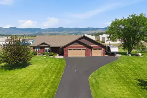 150 Jet Ln, Hamilton, MT 59840