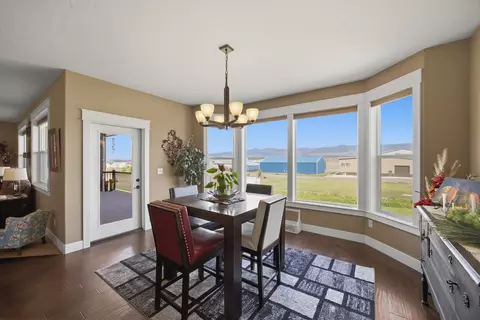 Dining - 150 Jet Ln, Hamilton, MT 59840 photo 2 of 2