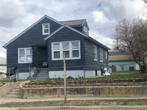 15 3rd Ave SE, Cut Bank, MT 59427